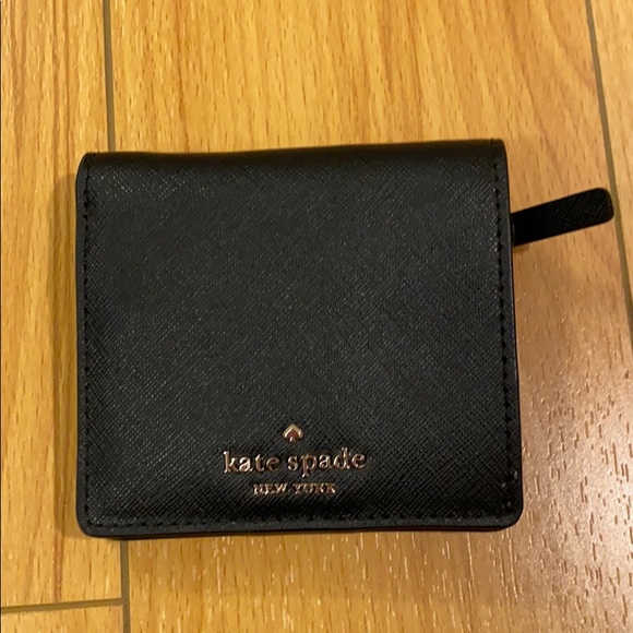 Kate Spade Cove Street Serenade Wallet NWOT - Picture 4 of 6